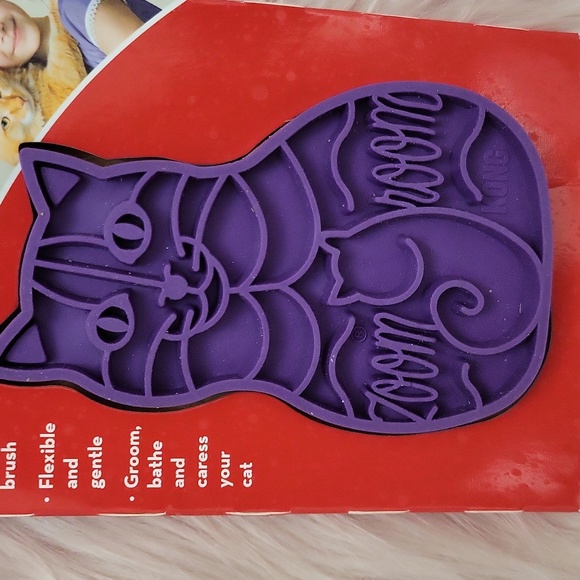 Brand New KONG ZOOM GROOM MASSAGE CAT BRUSH - Picture 3 of 3